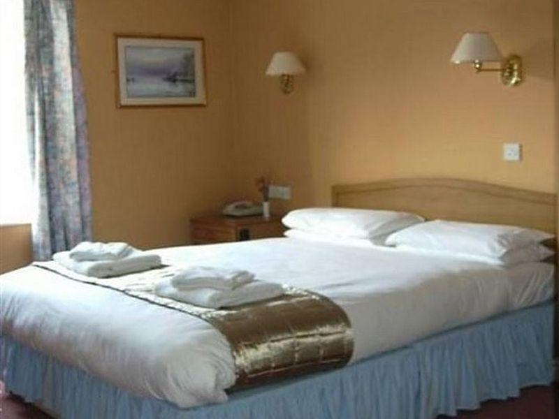 The Wensum Lodge Hotel Фейкънам Екстериор снимка